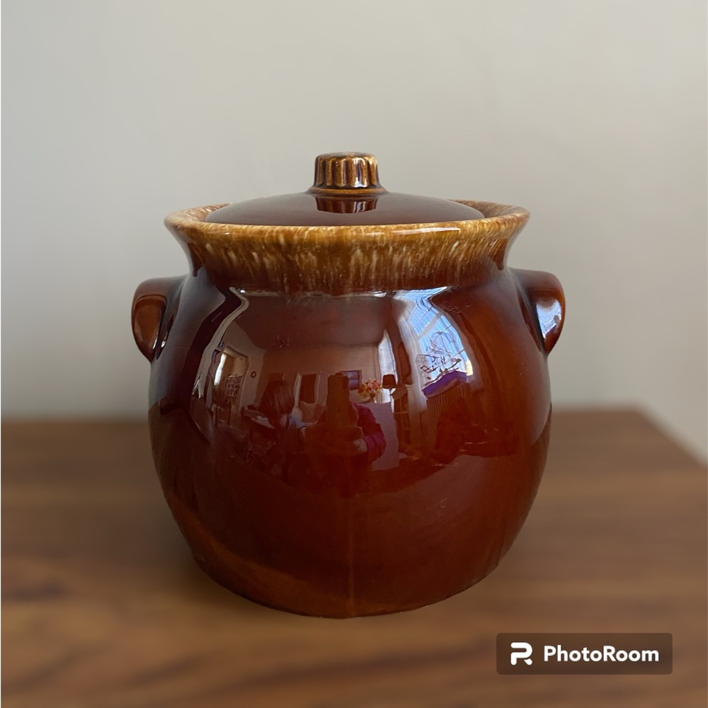 Vintage Hull Pottery Brown Drip Bean Pot+Lid Glazed/Oven Proof Made in USA